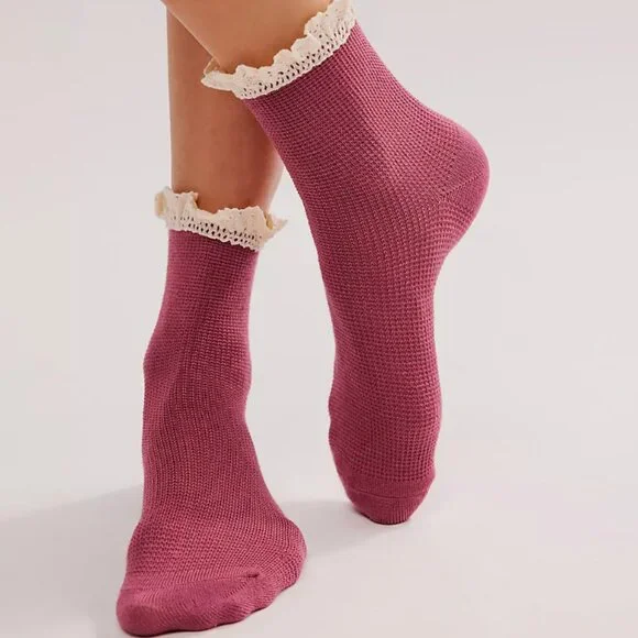 NWT Free People Beloved Waffle Knit Ankle Socks navy blue 1 Pair - Picture 12 of 12